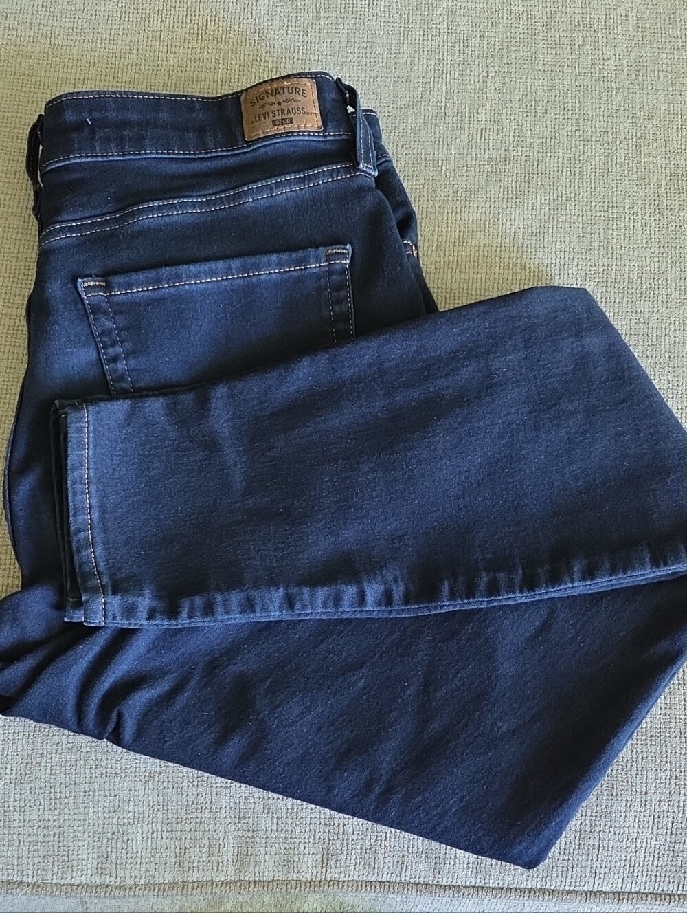 Levi's Signature Women’s Skinny Jeans in Dark Blue